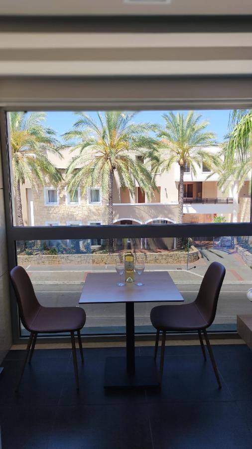 Summertime Signature Apartment