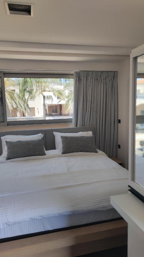 Summertime Signature Apartment Agia Marina (Crete)