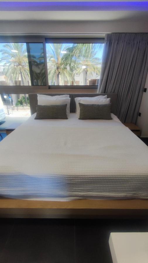 Summertime Signature Agia Marina (Crete)