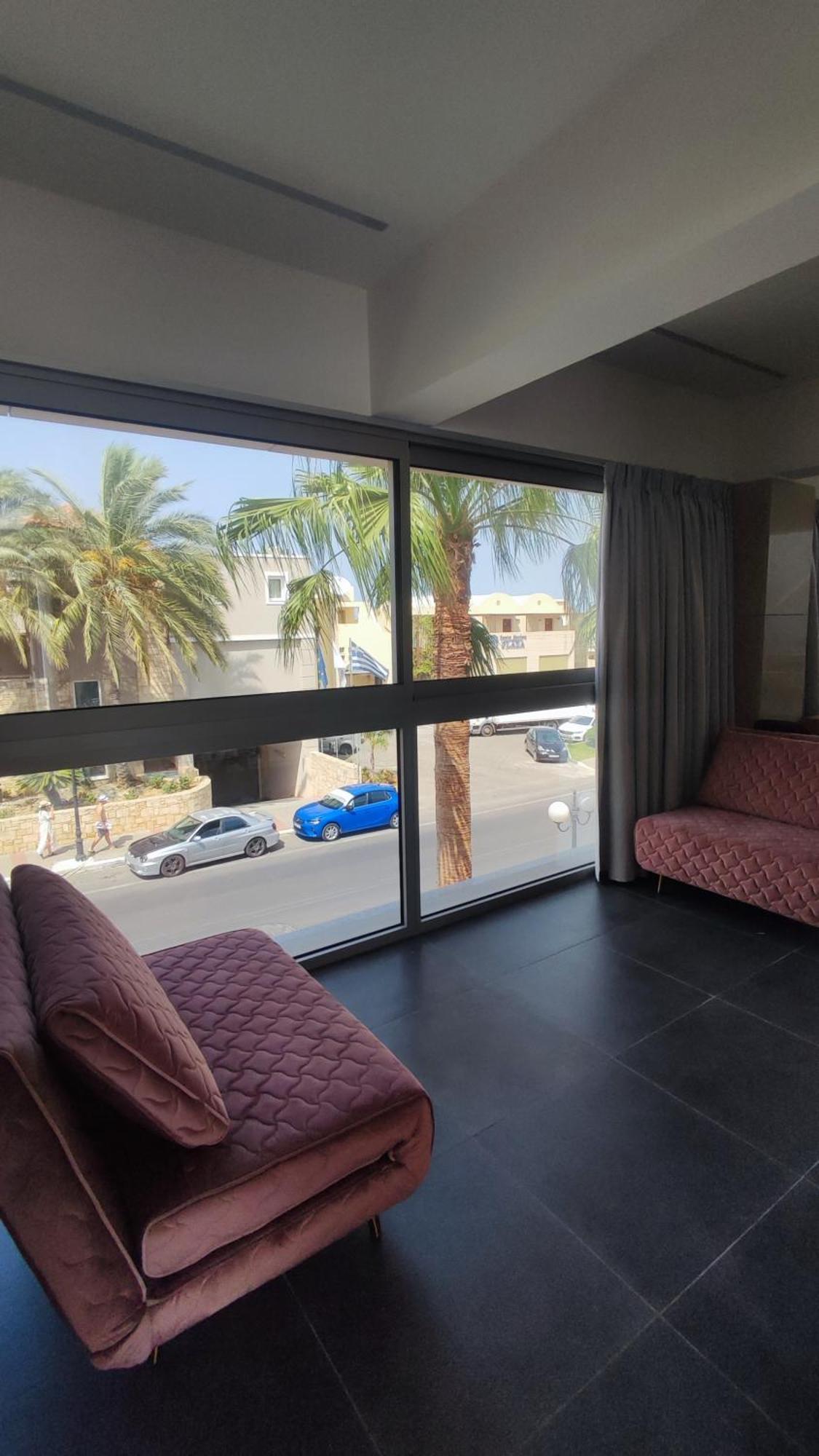 Summertime Signature Apartment
